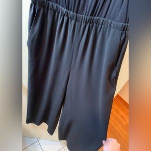 LOFT wide leg jumpsuit // Medium // black 🖤